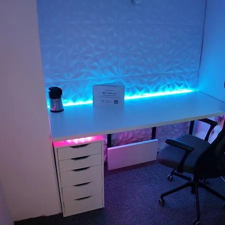 Viewtopia - Where Glows Beneath Your Feet By Flat Mаnаger *