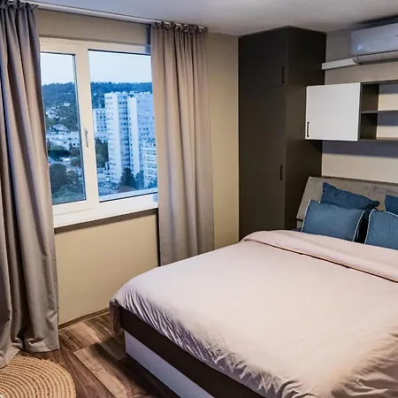 Viewtopia - Where Glows Beneath Your Feet By Flat Mаnаger Apartmán Varna