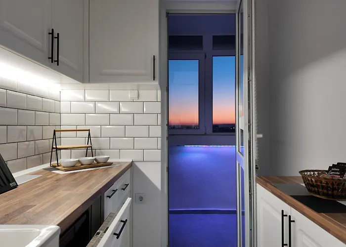 Viewtopia - Where Glows Beneath Your Feet By Flat Mаnаger Lejlighed Varna